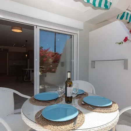 Altamira 73 - One Bed شقة *